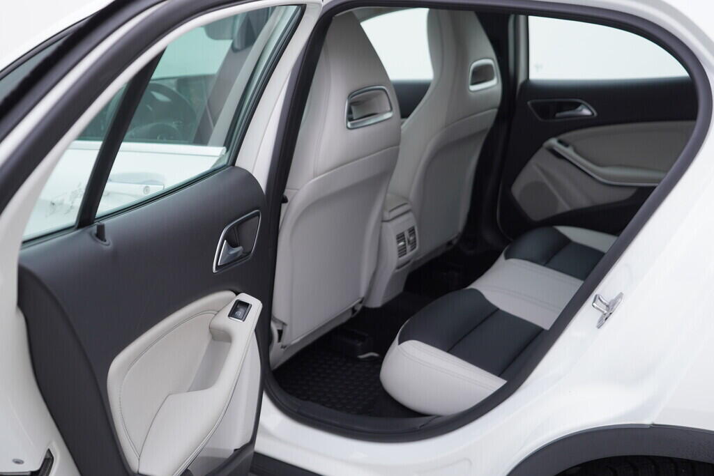 OV190V09905_34.webp_GLA  2.0  135 kW automat, DPH