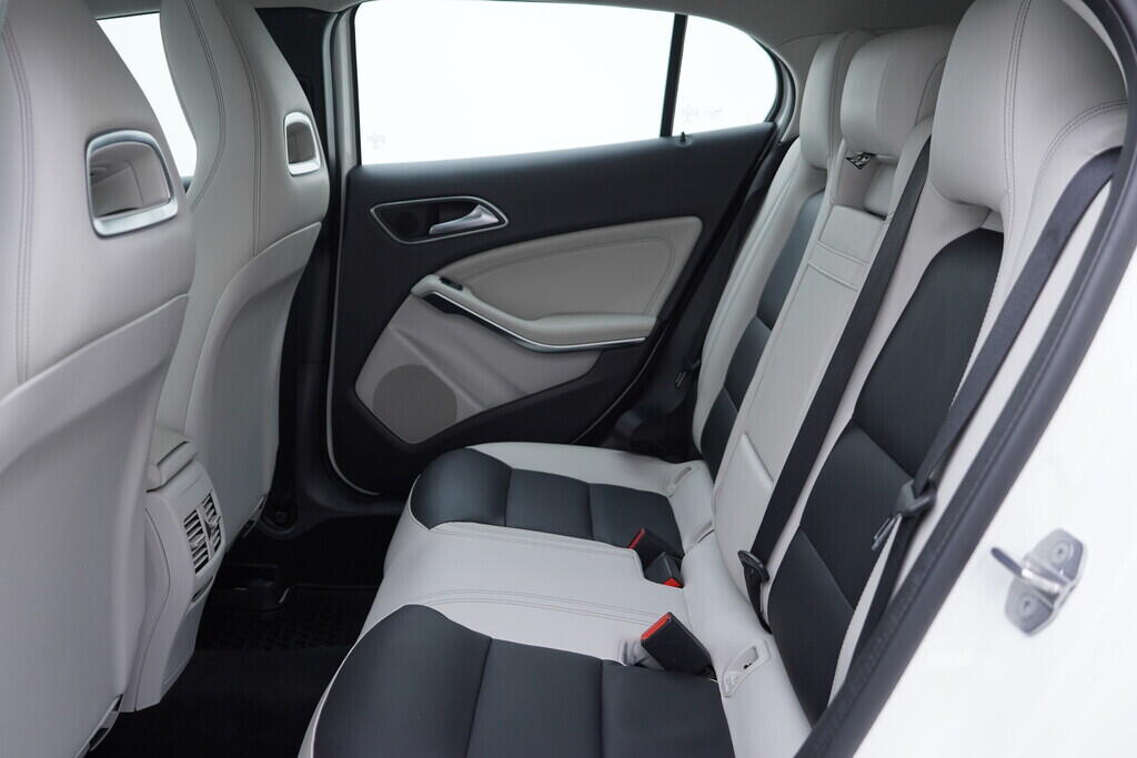 OV190V09905_36.webp_GLA  2.0  135 kW automat, DPH