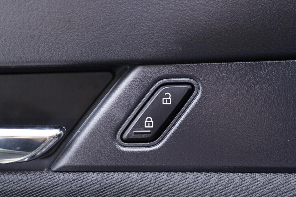 OV190V09907_21.webp_CX-30  2.0 Skyactive 110 kW manuál