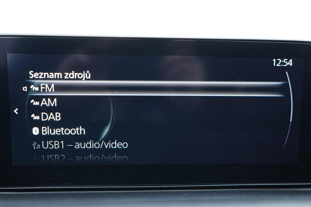 OV190V09907_30.webp_CX-30  2.0 Skyactive 110 kW manuál