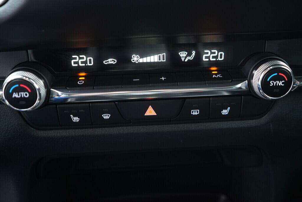 OV190V09907_32.webp_CX-30  2.0 Skyactive 110 kW manuál