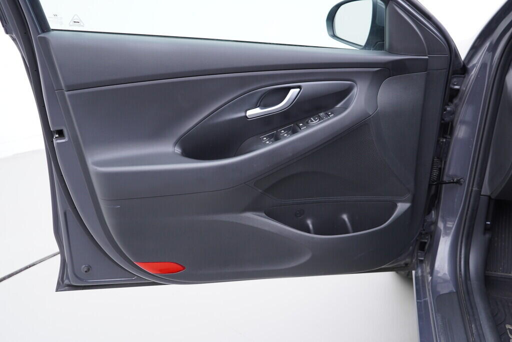 OV190V09912_19.webp_I30 STYLE 1.5 T-GDi 103 kW automat, DPH