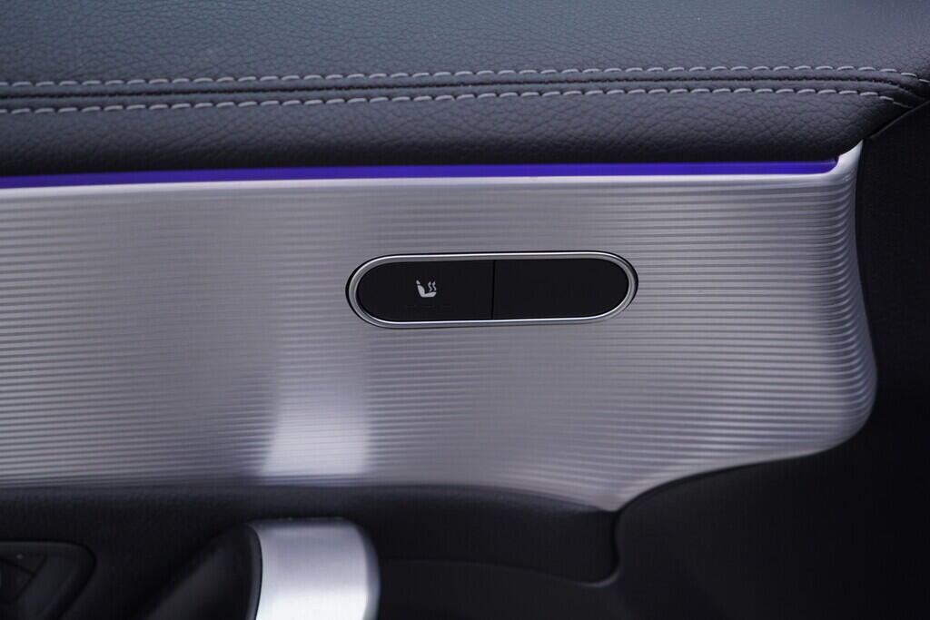 OV190V09914_21.webp_CLA  2.0 250 165 kW automat