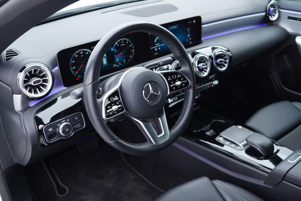 OV190V09914_23.webp_CLA  2.0 250 165 kW automat