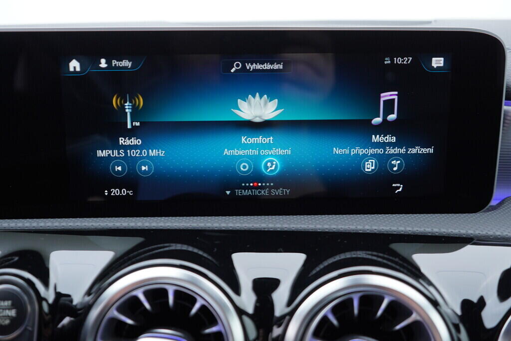 OV190V09914_38.webp_CLA  2.0 250 165 kW automat