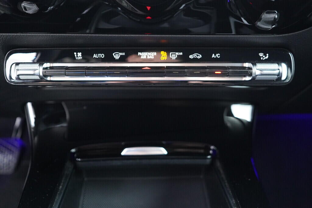 OV190V09914_41.webp_CLA  2.0 250 165 kW automat