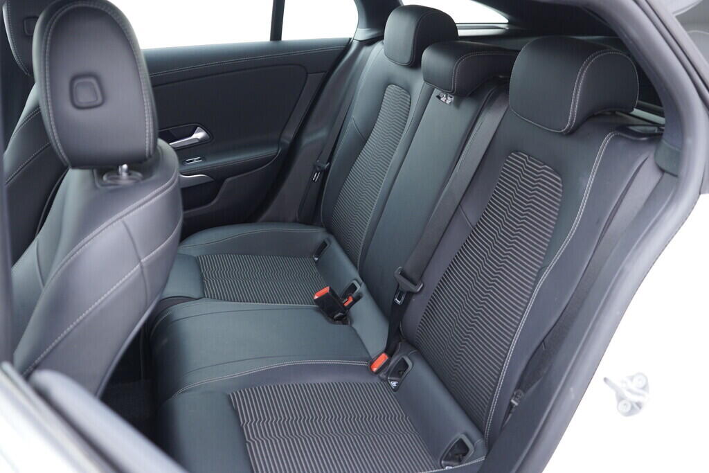 OV190V09914_45.webp_CLA  2.0 250 165 kW automat