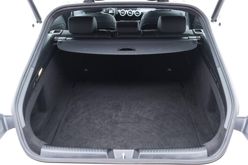 OV190V09914_46.webp_CLA  2.0 250 165 kW automat