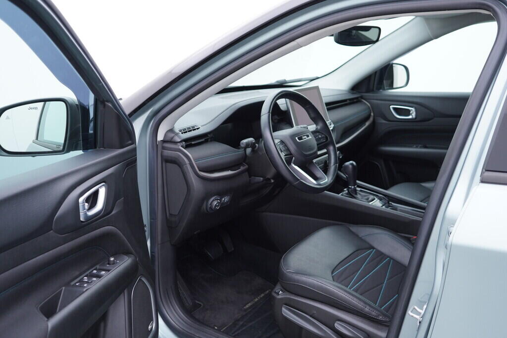 OV190V09916_18.webp_COMPASS  1.5 hybrid 96 kW automat