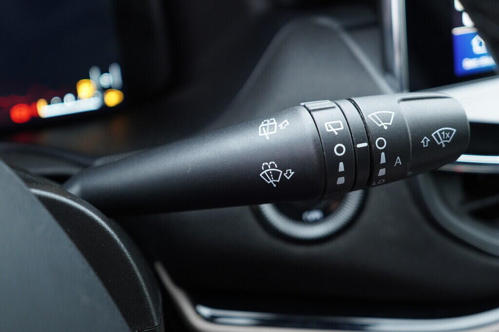 OV190V09916_25.webp_COMPASS  1.5 hybrid 96 kW automat