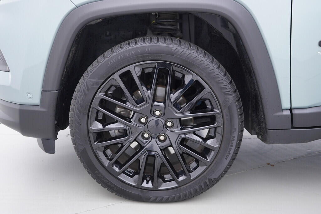 OV190V09916_41.webp_COMPASS  1.5 hybrid 96 kW automat