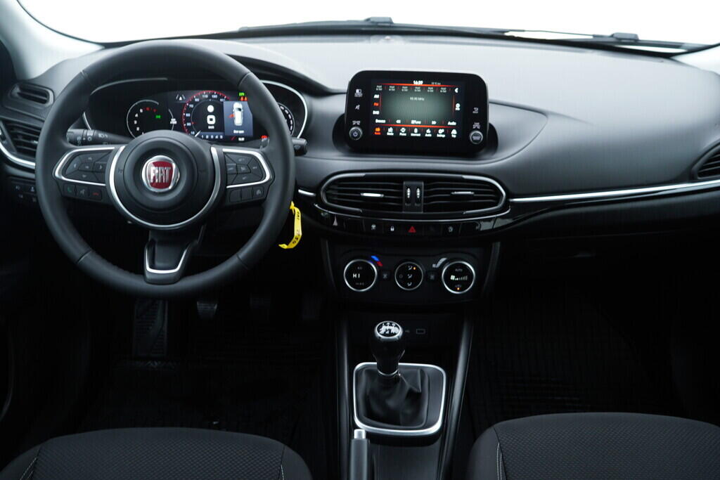 OV190V09917_25.webp_TIPO Firefly 1.0  73 kW manuál, DPH