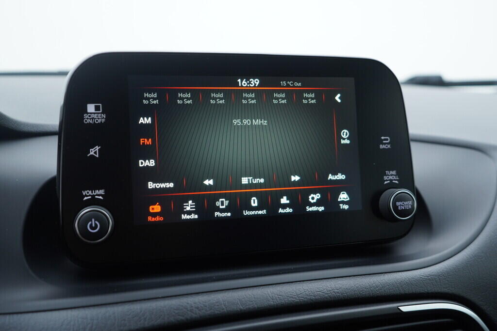 OV190V09917_27.webp_TIPO Firefly 1.0  73 kW manuál, DPH