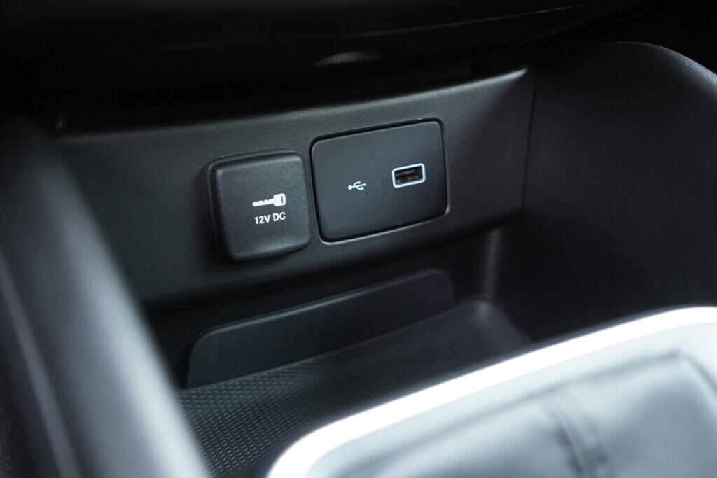 OV190V09917_29.webp_TIPO Firefly 1.0  73 kW manuál, DPH