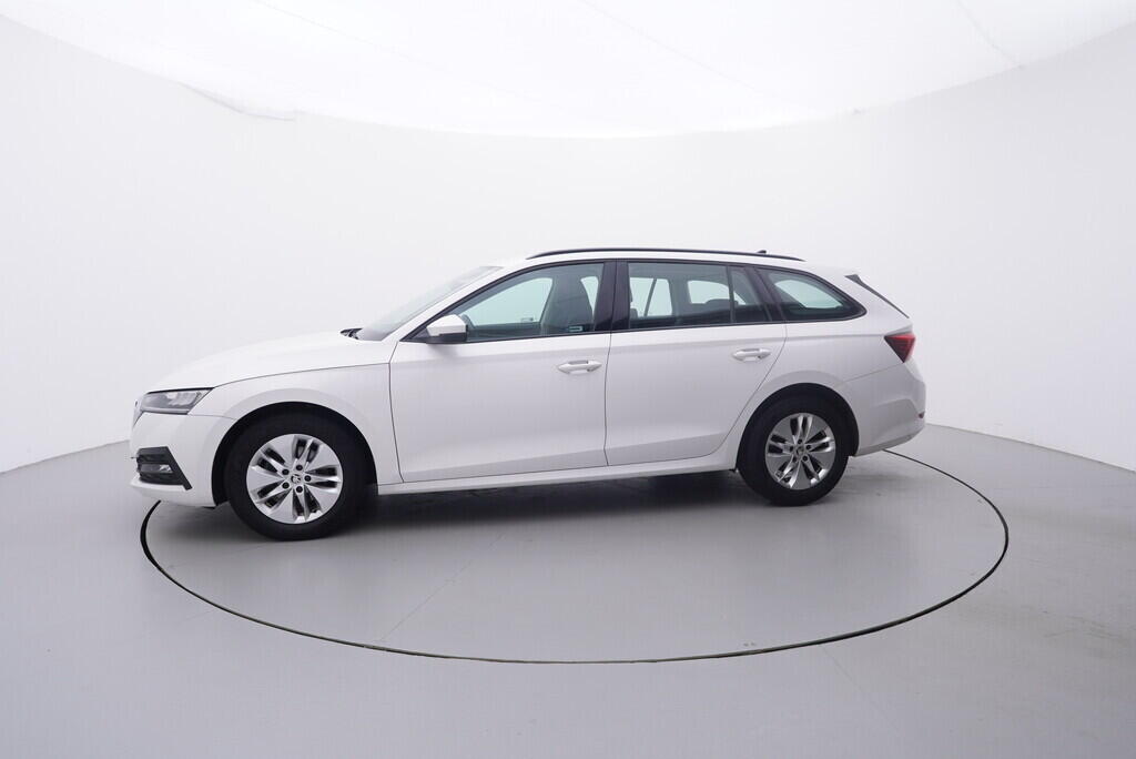 OV190V09919_11.webp_OCTAVIA Ambition 2.0 TDI 85 kW manuál, DPH