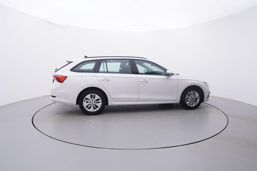 OV190V09919_15.webp_OCTAVIA Ambition 2.0 TDI 85 kW manuál, DPH