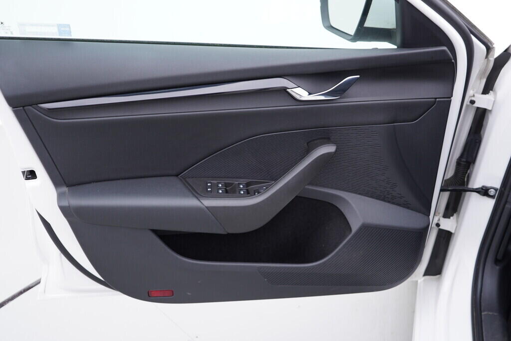 OV190V09919_19.webp_OCTAVIA Ambition 2.0 TDI 85 kW manuál, DPH