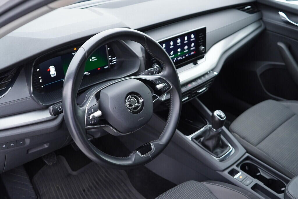 OV190V09919_21.webp_OCTAVIA Ambition 2.0 TDI 85 kW manuál, DPH