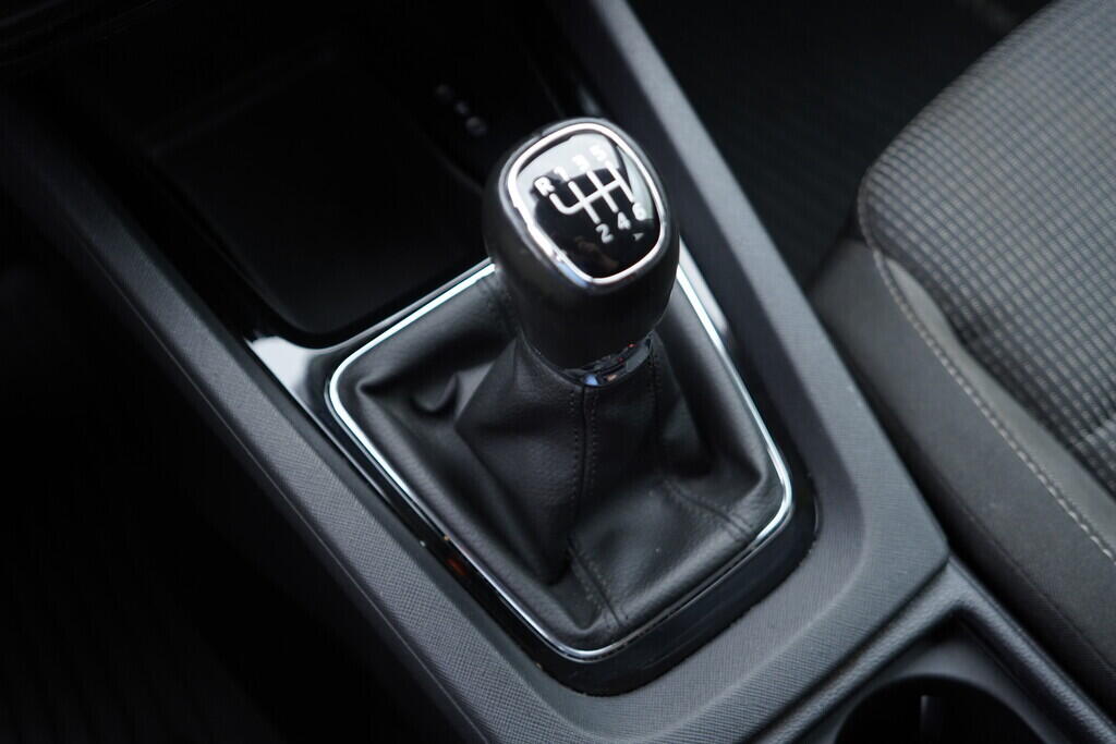 OV190V09919_35.webp_OCTAVIA Ambition 2.0 TDI 85 kW manuál, DPH