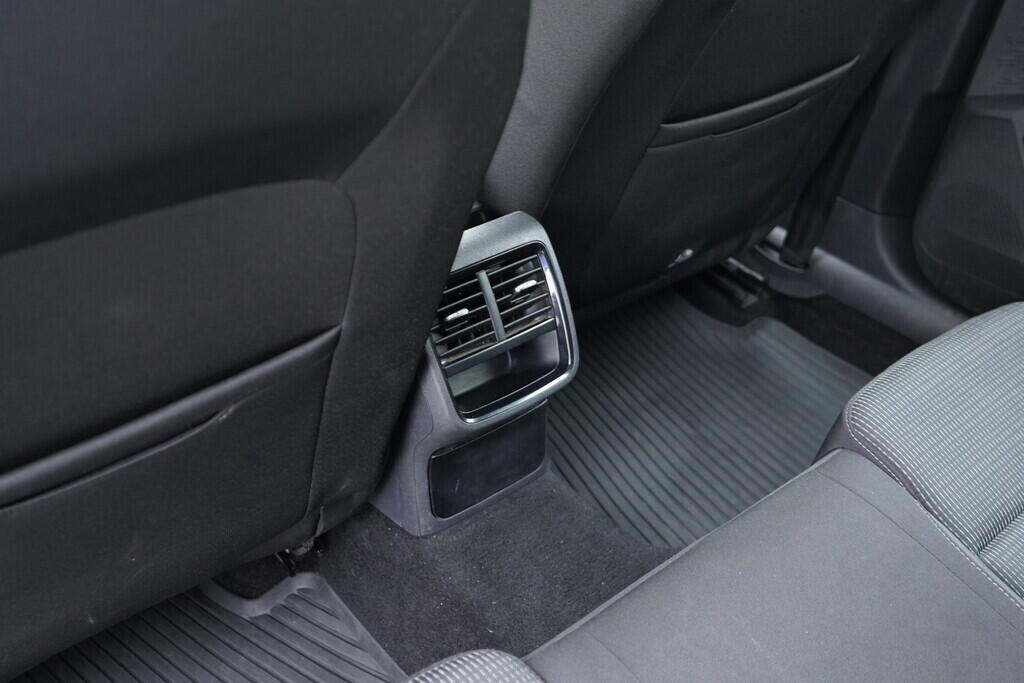 OV190V09919_37.webp_OCTAVIA Ambition 2.0 TDI 85 kW manuál, DPH