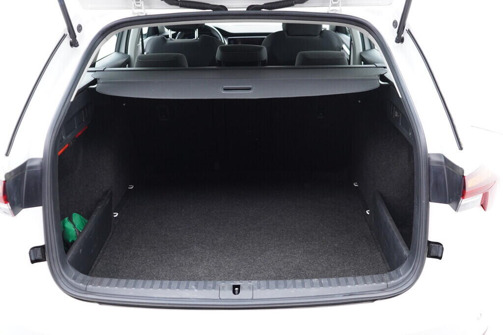 OV190V09919_39.webp_OCTAVIA Ambition 2.0 TDI 85 kW manuál, DPH