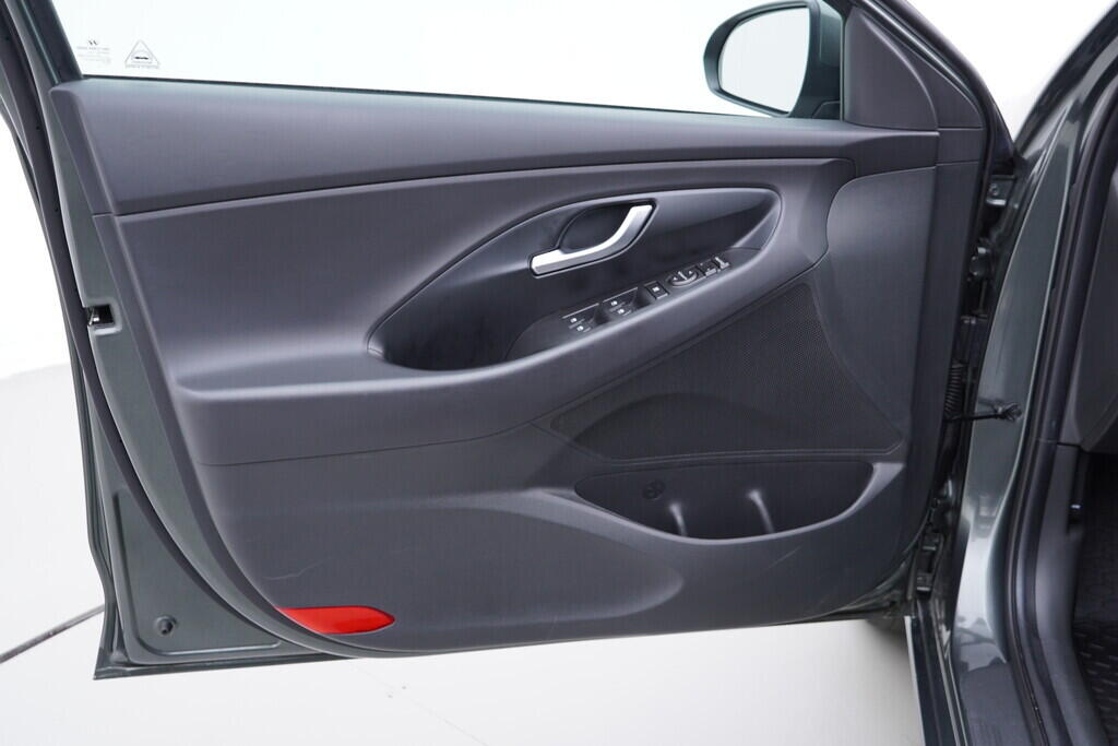 OV190V09923_19.webp_I30 Comfort 1.0  88 kW manuál