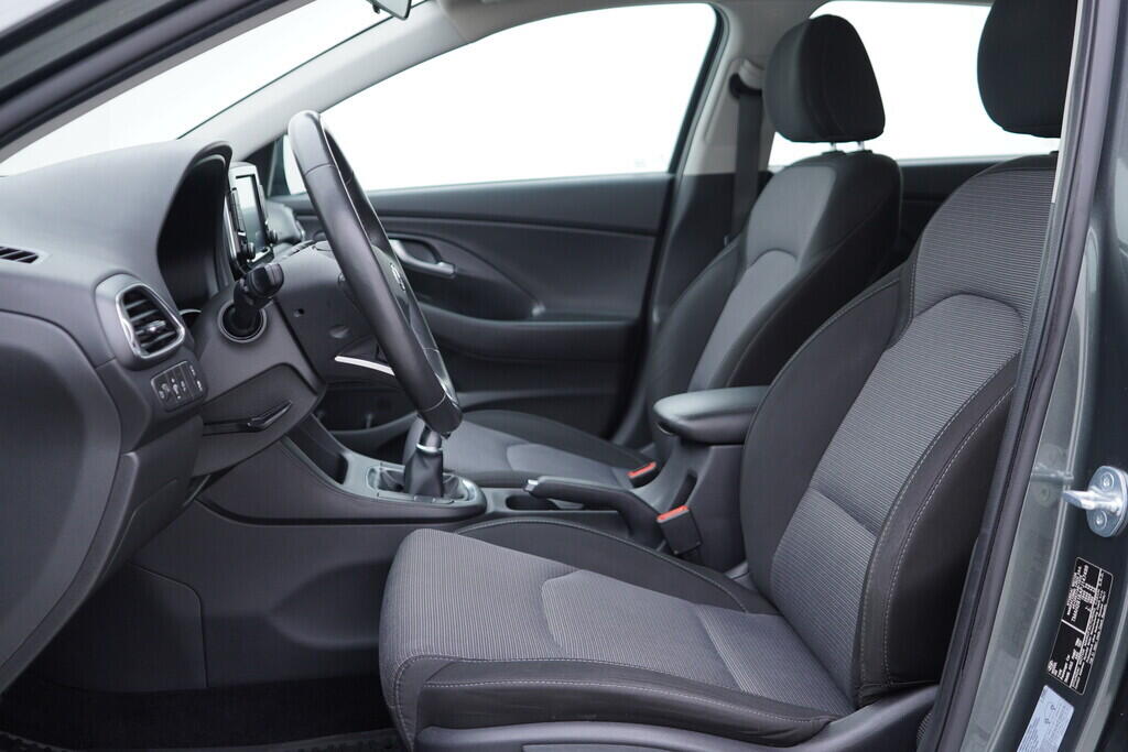 OV190V09923_22.webp_I30 Comfort 1.0  88 kW manuál