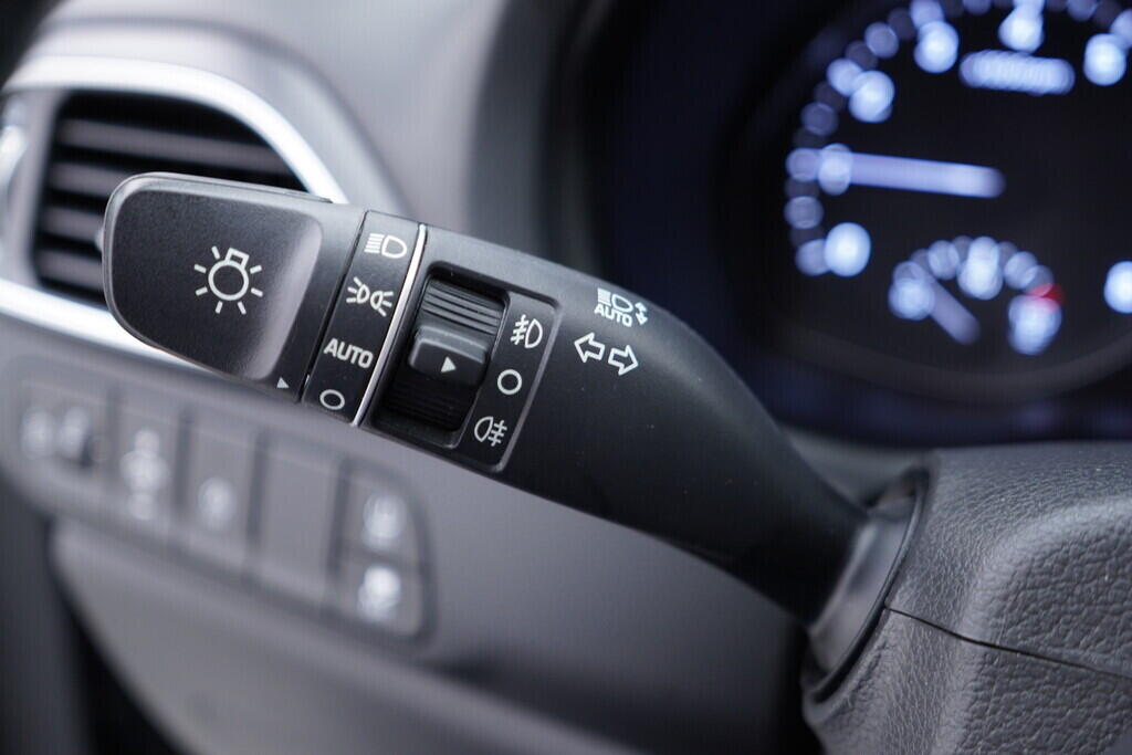 OV190V09923_23.webp_I30 Comfort 1.0  88 kW manuál