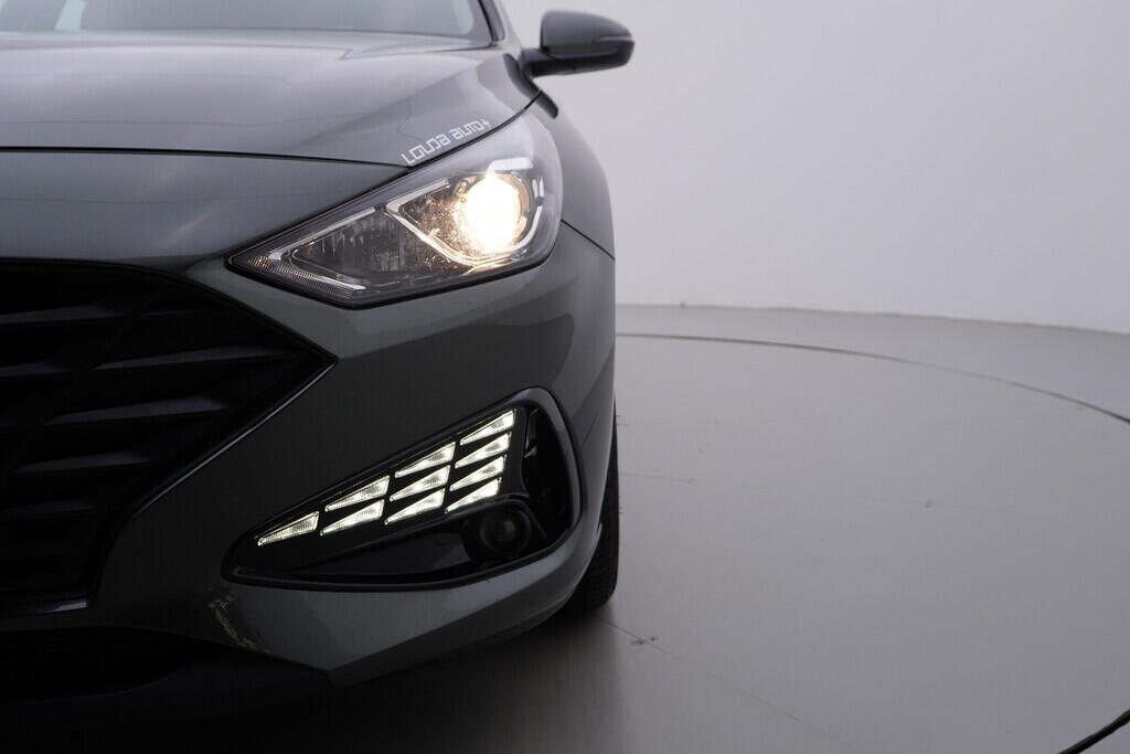 OV190V09923_37.webp_I30 Comfort 1.0  88 kW manuál