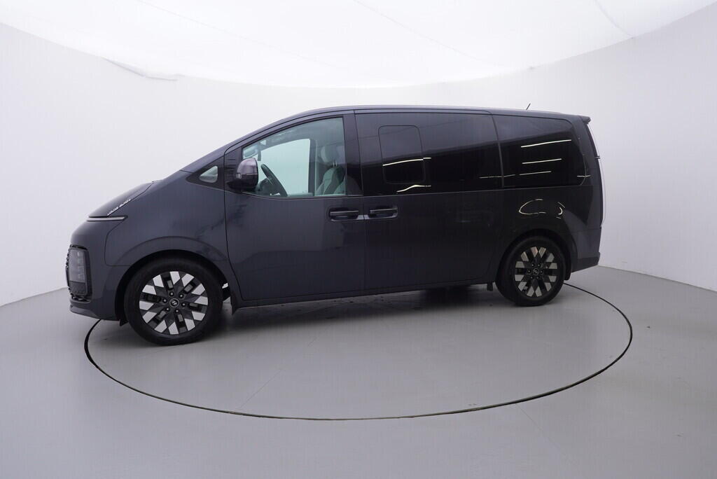 OV190V09924_11.webp_STARIA Luxury 2.2 CRDi 130 kW automat, DPH