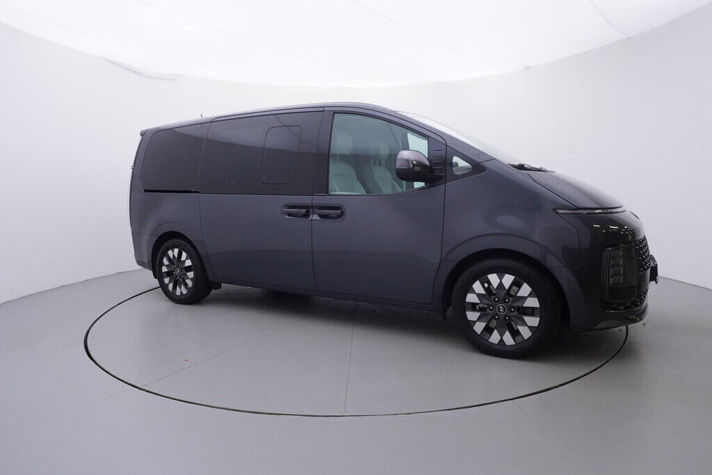 OV190V09924_16.webp_STARIA Luxury 2.2 CRDi 130 kW automat, DPH