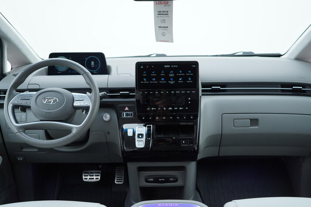 OV190V09924_27.webp_STARIA Luxury 2.2 CRDi 130 kW automat, DPH