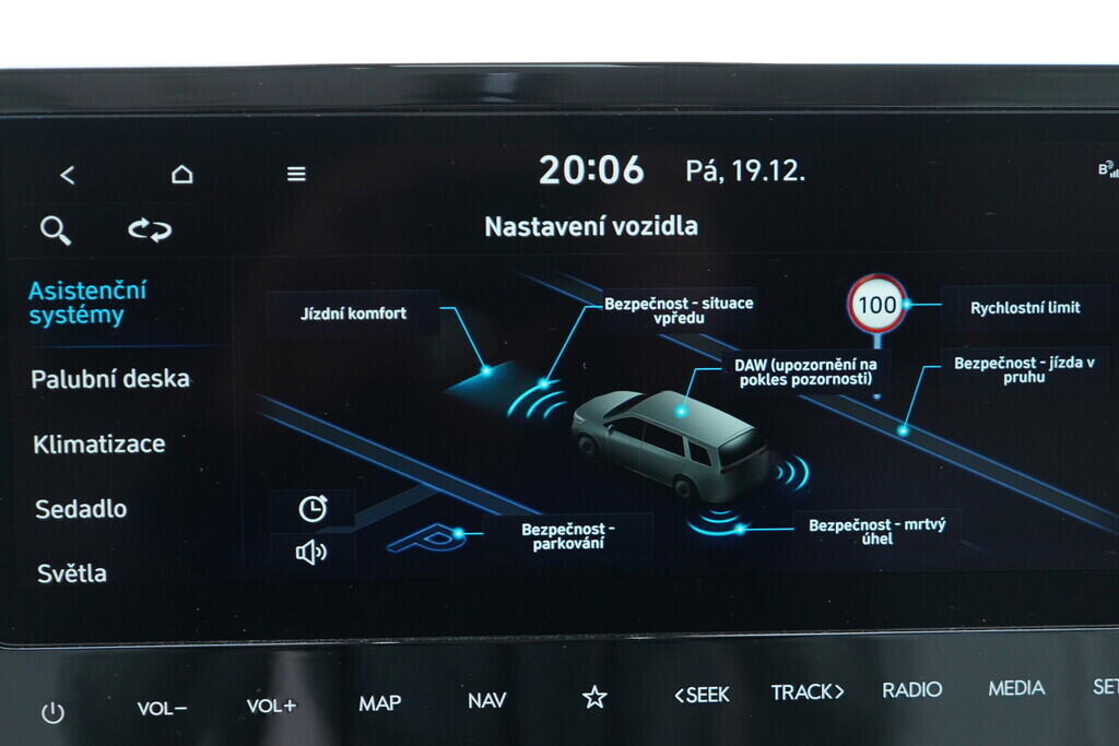 OV190V09924_30.webp_STARIA Luxury 2.2 CRDi 130 kW automat, DPH