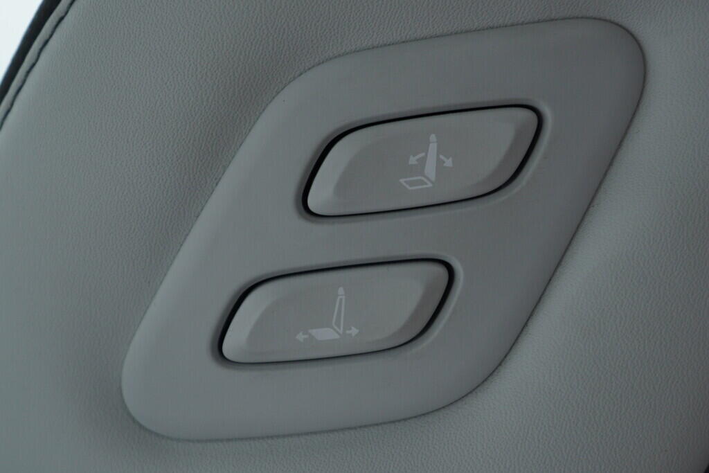 OV190V09924_40.webp_STARIA Luxury 2.2 CRDi 130 kW automat, DPH