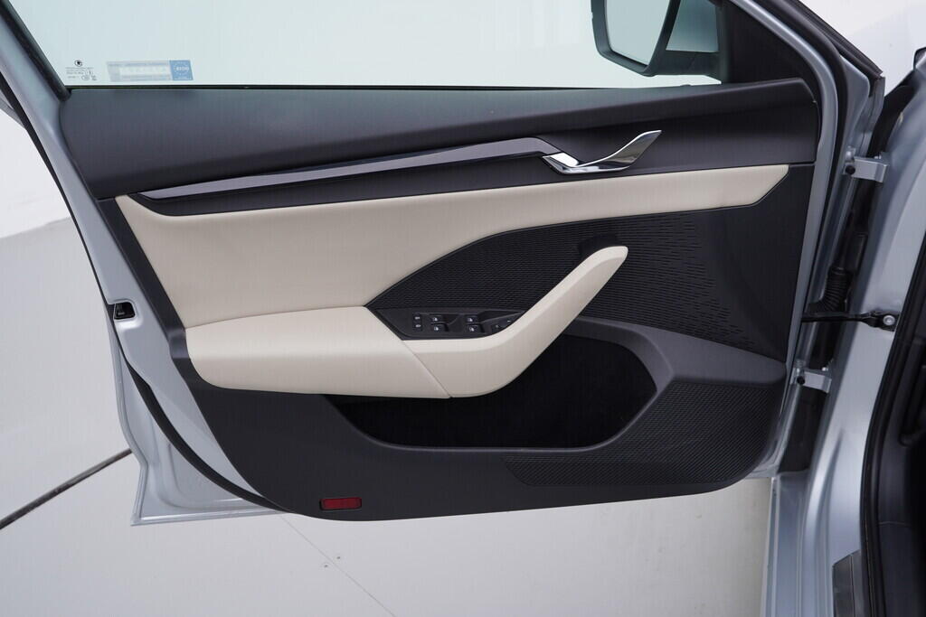 OV190V09925_19.webp_OCTAVIA Style 1.5 TSI 110 kW automat, DPH