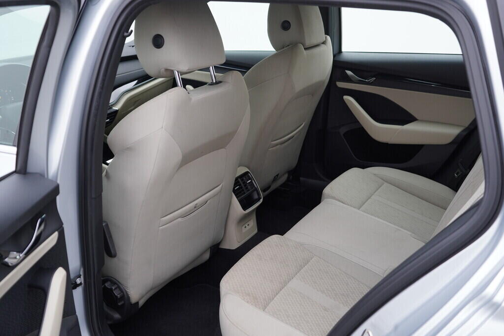 OV190V09925_37.webp_OCTAVIA Style 1.5 TSI 110 kW automat, DPH