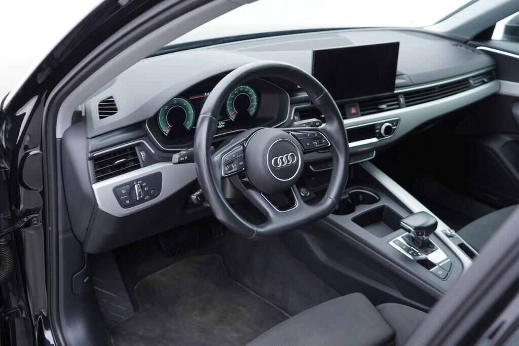 OV190V09926_21.webp_A4 AVANT  2.0 TDI 120 kW automat