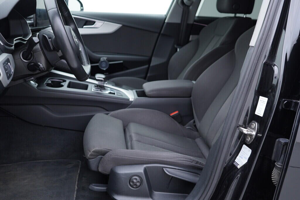 OV190V09926_22.webp_A4 AVANT  2.0 TDI 120 kW automat