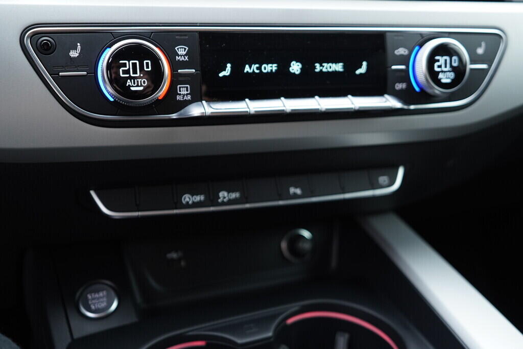 OV190V09926_33.webp_A4 AVANT  2.0 TDI 120 kW automat