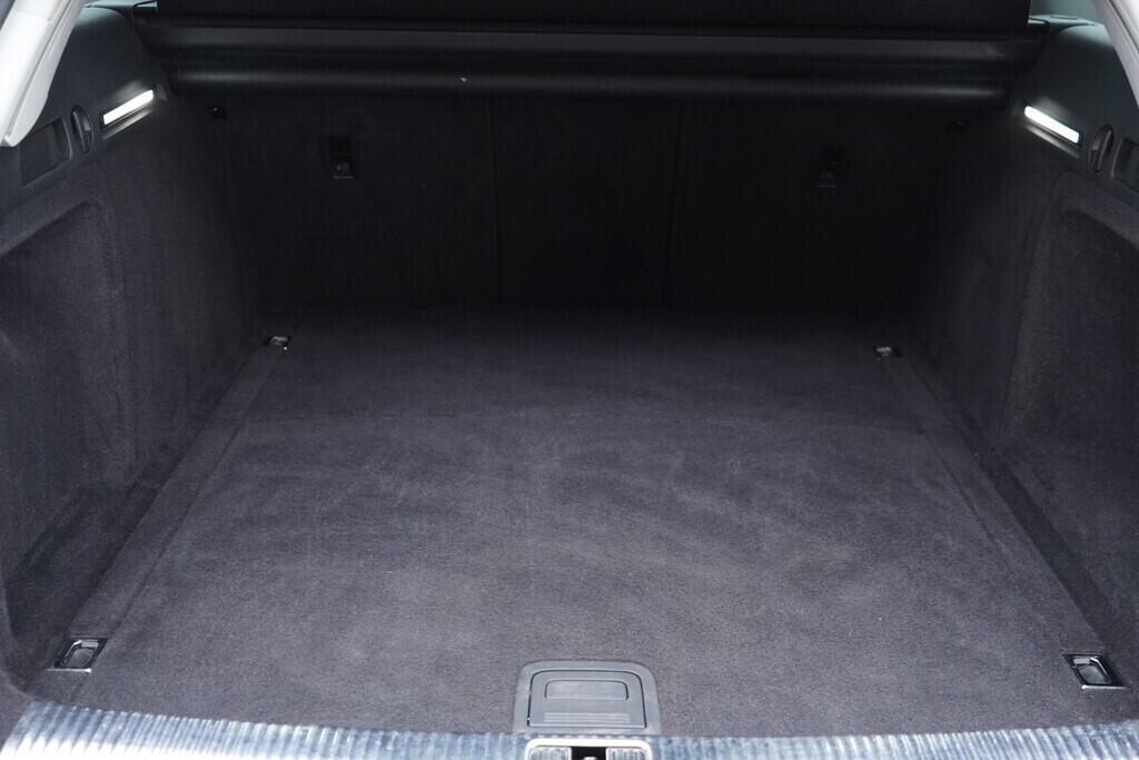 OV190V09926_39.webp_A4 AVANT  2.0 TDI 120 kW automat