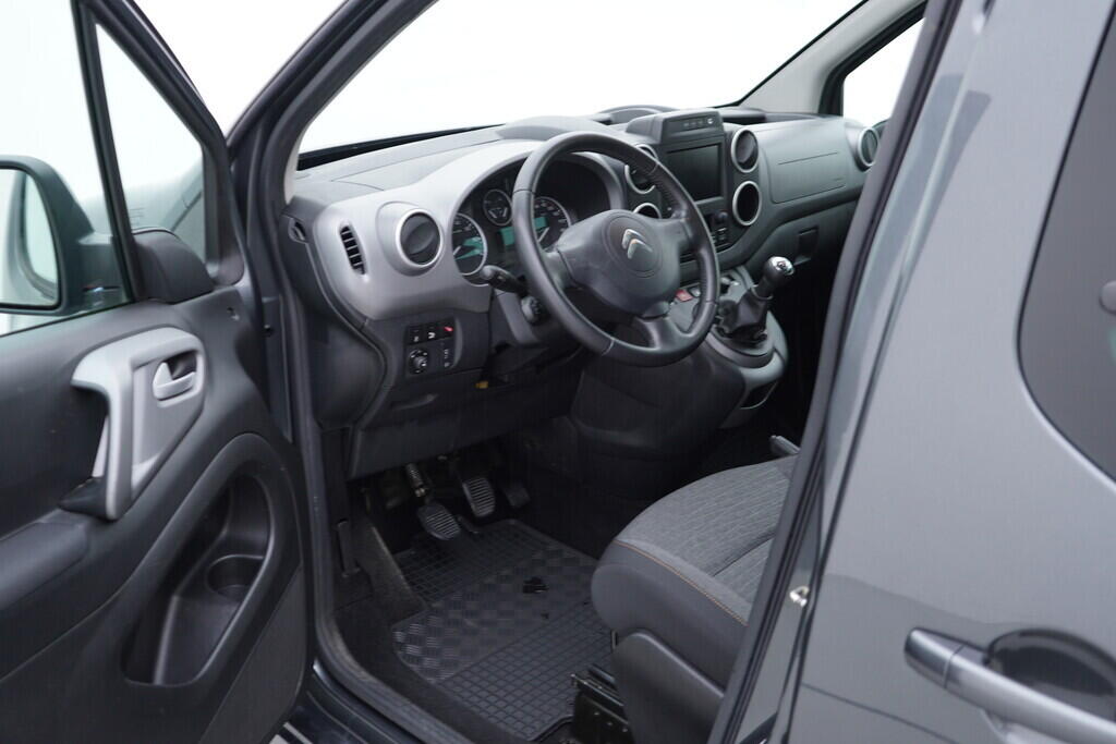 OV190V09927_18.webp_BERLINGO  1.6 VTi 88 kW manuál, DPH