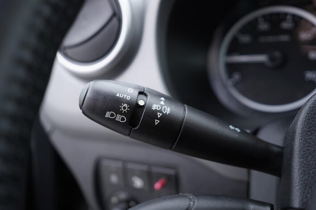 OV190V09927_22.webp_BERLINGO  1.6 VTi 88 kW manuál, DPH