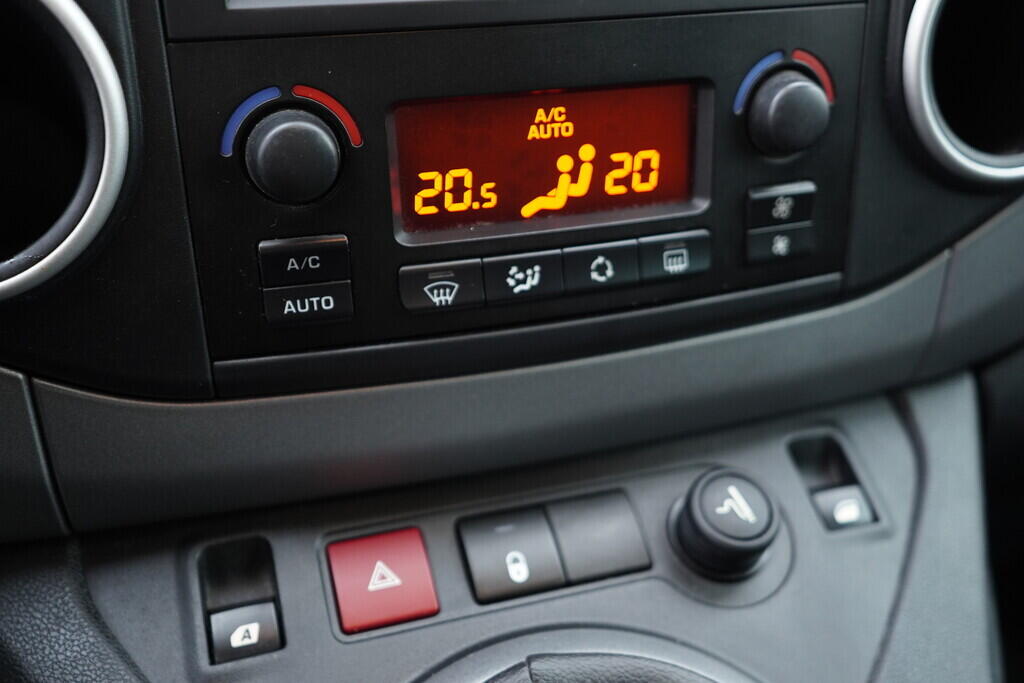 OV190V09927_30.webp_BERLINGO  1.6 VTi 88 kW manuál, DPH