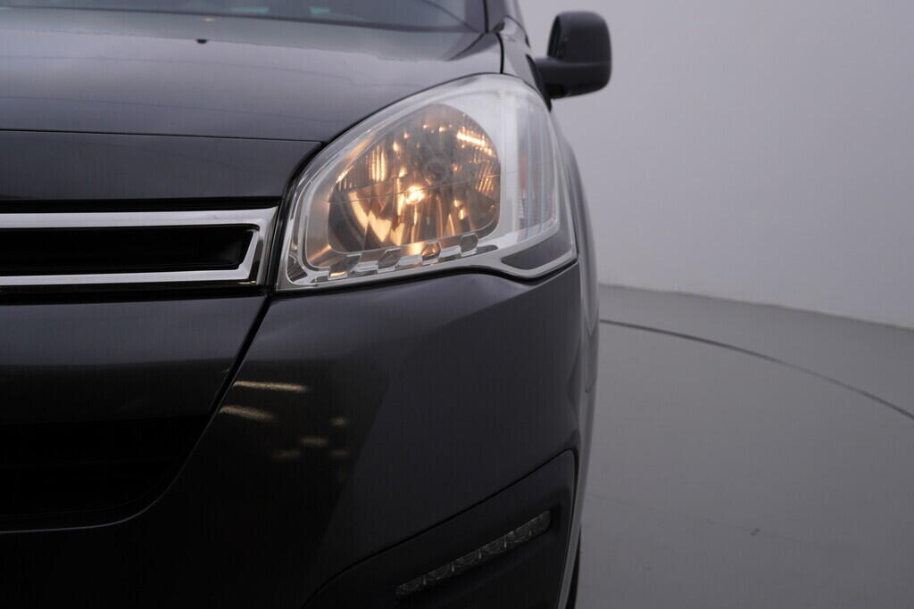 OV190V09927_36.webp_BERLINGO  1.6 VTi 88 kW manuál, DPH