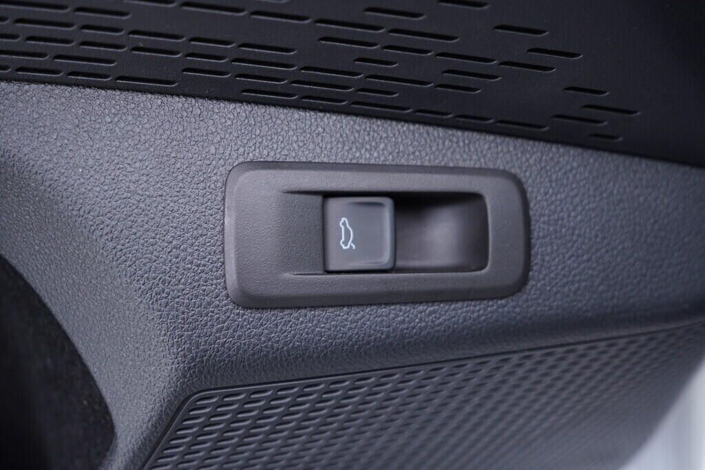 OV190V09929_21.webp_OCTAVIA SportLine 2.0 TDI 110 kW automat, DPH