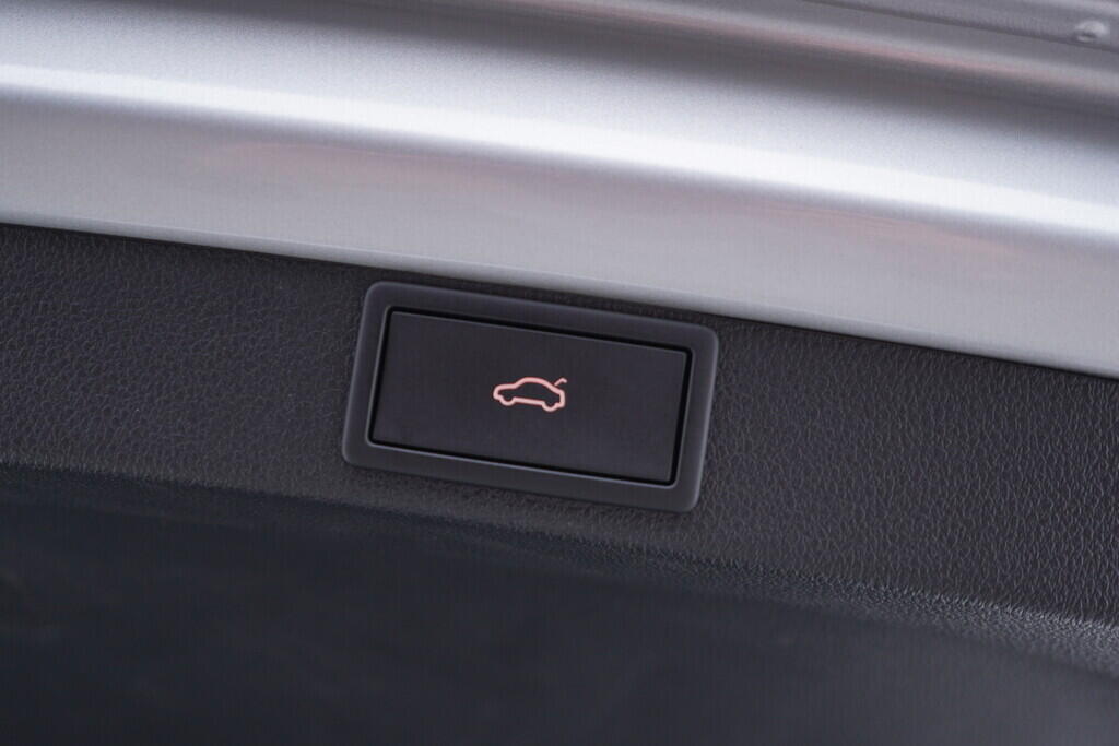 OV190V09929_39.webp_OCTAVIA SportLine 2.0 TDI 110 kW automat, DPH