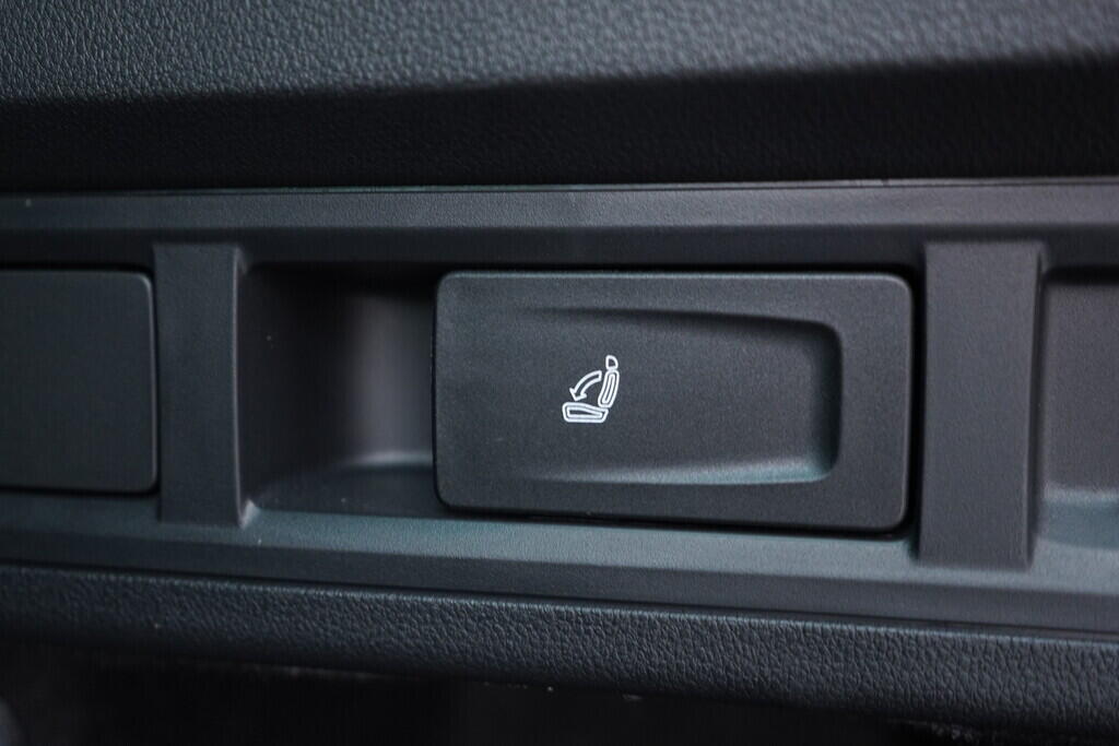 OV190V09929_41.webp_OCTAVIA SportLine 2.0 TDI 110 kW automat, DPH