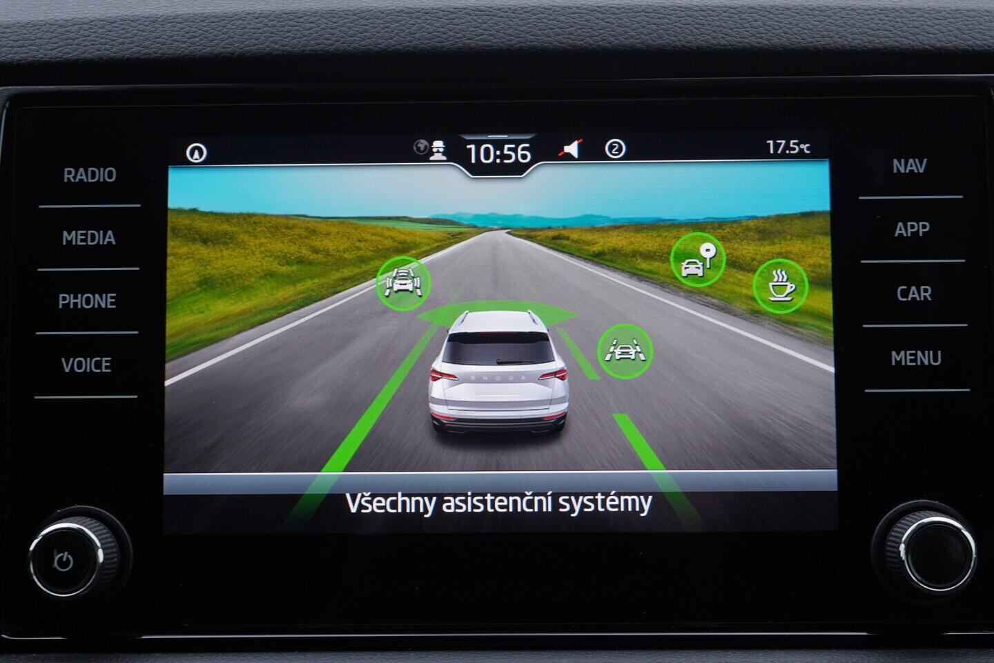 OV190V09932_28.webp_KAROQ Selection 1.5 TSI 110 kW automat, DPH