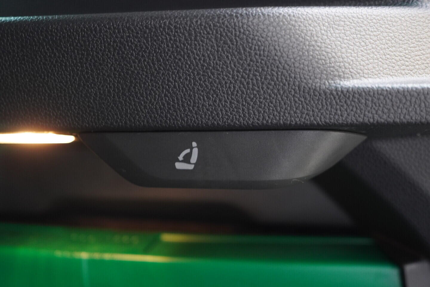 OV190V09932_37.webp_KAROQ Selection 1.5 TSI 110 kW automat, DPH