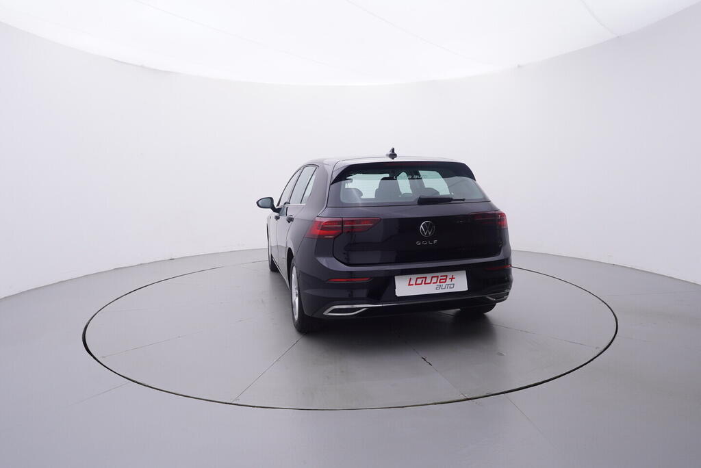 OV190V09937_13.webp_GOLF Style 1.5 TSI 110 kW manuál